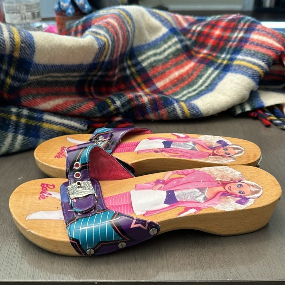 Dr. Scholl's Wood Star Barbie & the rockers Doll Slides size 9 - Picture 3 of 11